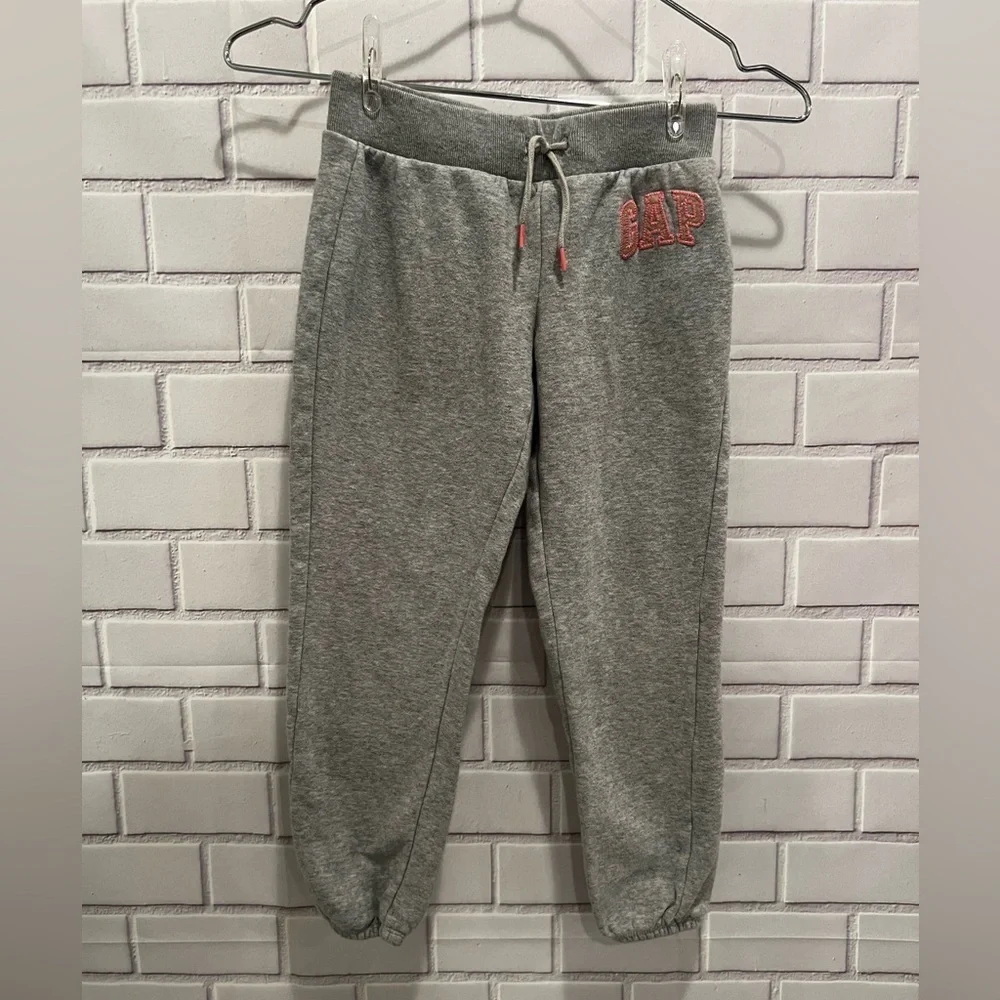 GAP Kids Grey Sweatpants/size S